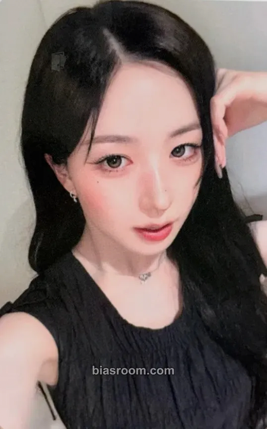 Haewon Heavy Serenade Photocard - NMIXX - NMIXX K-pop photocard