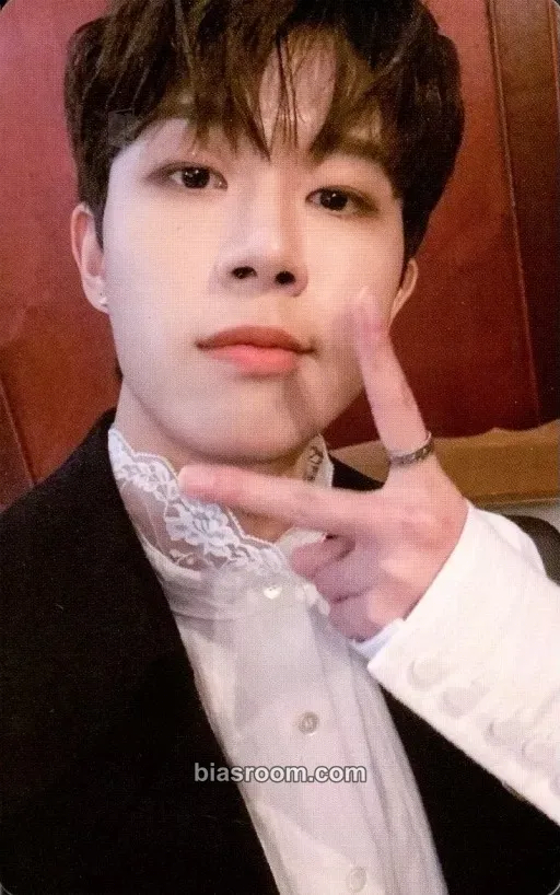 Dong Hyun DDARA Photocard - Golden Child - Golden Child K-pop photocard