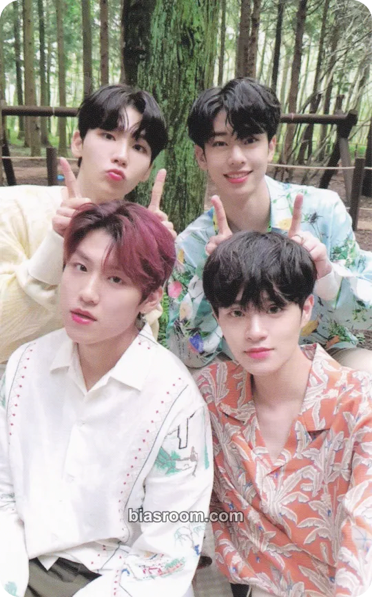 1st Photobook in Jeju Photocard - AB6IX - AB6IX K-pop photocard