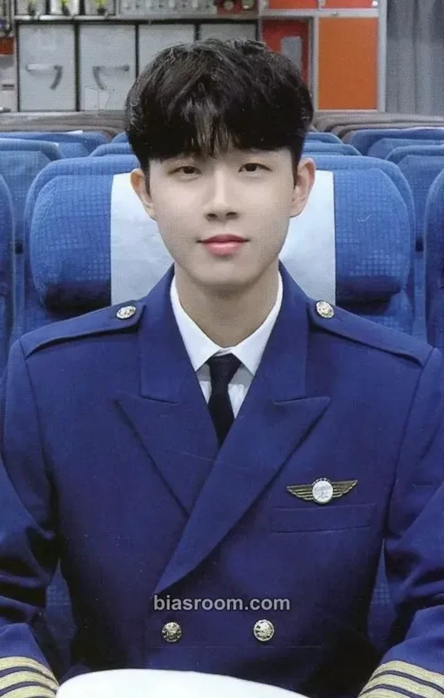 Golden Child - Dong Hyun - Pump It Up Album AR photocard album photocard