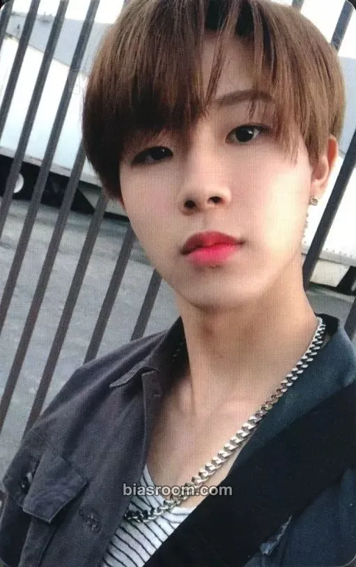 Dong Hyun WISH Photocard - Golden Child - Golden Child K-pop photocard