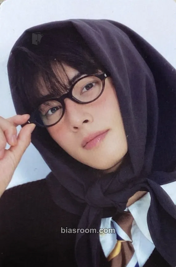 Cha Eun-woo CHA EUN-WOO 2026 Season's Greetings Photocard - ASTRO - ASTRO K-pop photocard