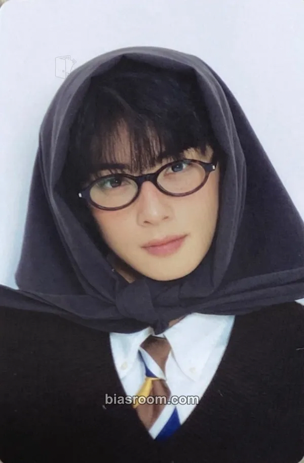 Cha Eun-woo CHA EUN-WOO 2026 Season's Greetings Photocard - ASTRO - ASTRO K-pop photocard
