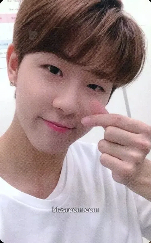 Dong Hyun 1st Official Fanclub Photocard - Golden Child - Golden Child K-pop photocard