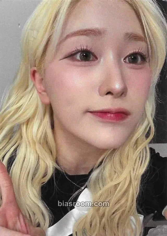 We;Na - Wony - We;Na World Album album photocard non-standard size japanese album