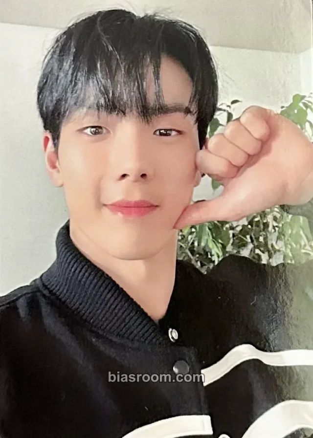 MONSTA X - Shownu - 2024 Season's Greetings Day After Day Other season's greetings ktown4u