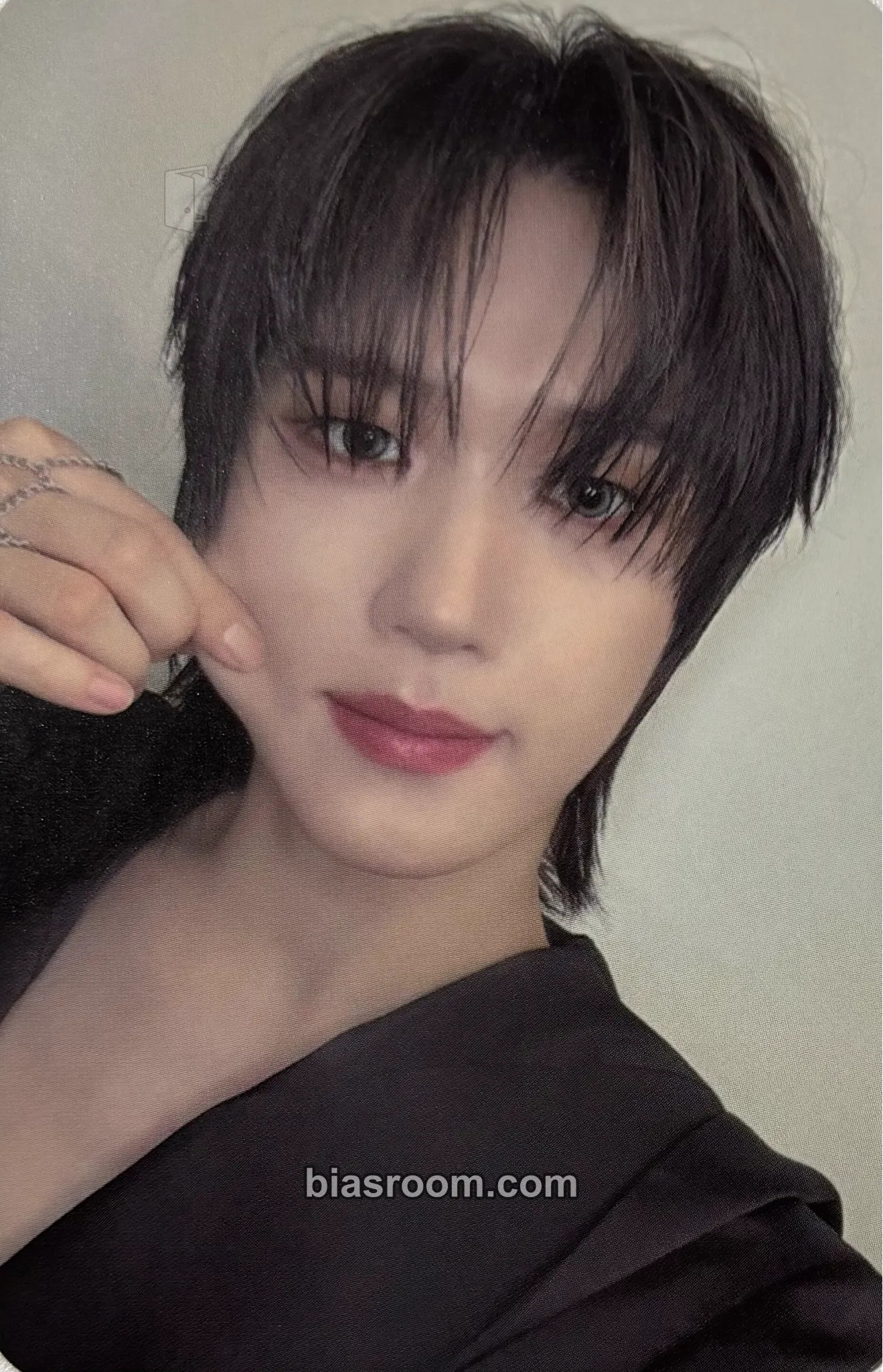 Gihyeon n: number of cases Photocard - NouerA - NouerA K-pop photocard