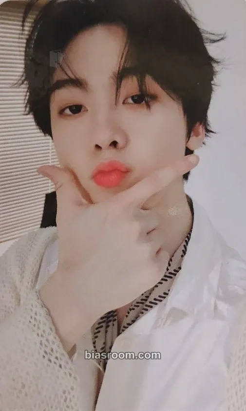 Yoon San-ha 2020 Season's Greetings Photocard - ASTRO - ASTRO K-pop photocard