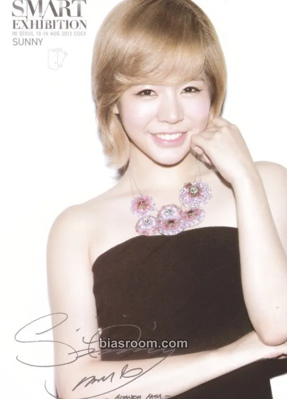 Sunny S.M.A.R.T Exhibition Photocard - Girls' Generation - Girls' Generation K-pop photocard