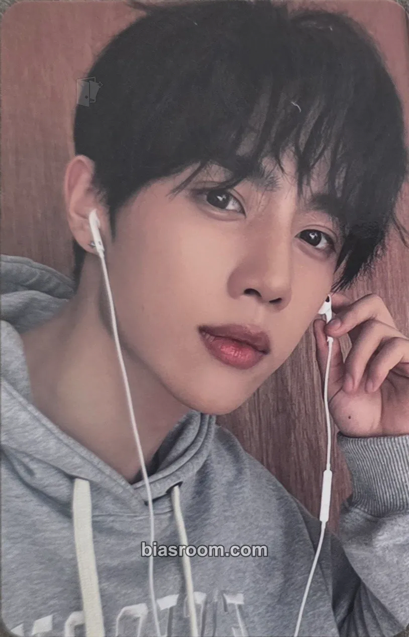 Sunwoo Healing Bird Photocard - THE BOYZ - THE BOYZ K-pop photocard