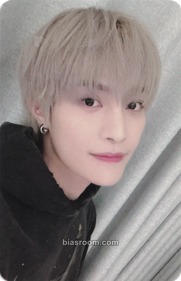 Yangyang Give Me That Photocard - WayV - WayV K-pop photocard