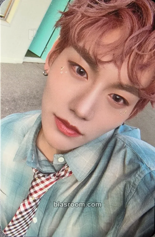 WAKER - Sebum - Sweet Tape Album album photocard marmalade version