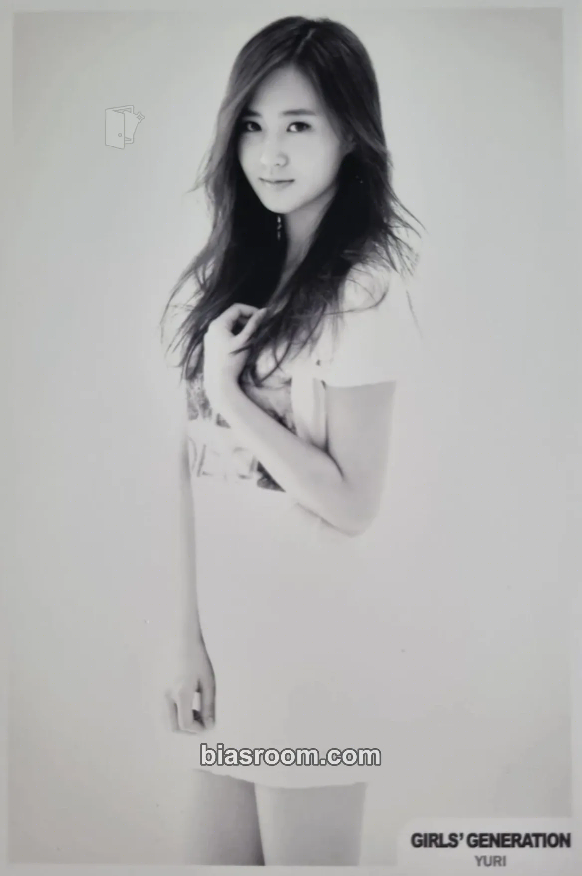 Yuri Gee - The First Mini Album Photocard - Girls' Generation - Girls' Generation K-pop photocard