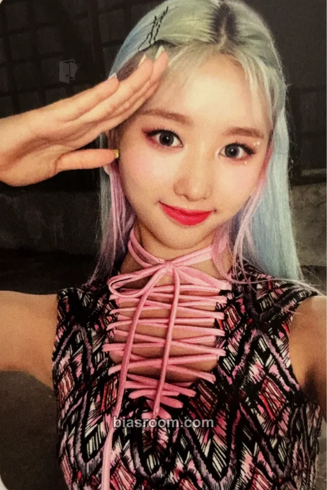 Yebin Hot Issue Icons K-pop photocard