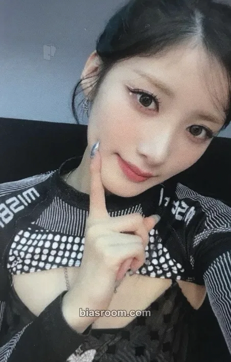 Yuki 7+Up Photocard - EL7Z UP - EL7Z UP K-pop photocard