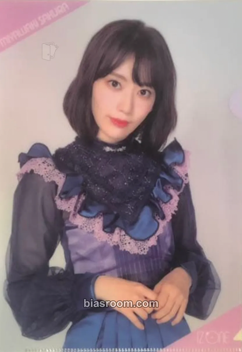 Sakura Showcase in Japan Photocard - IZ*ONE - IZ*ONE K-pop photocard