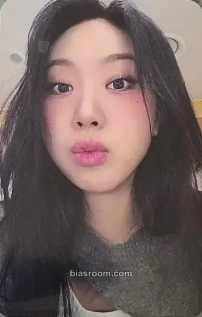 Lee Youngji 16 Fantasy Photocard - Lee Youngji K-pop photocard