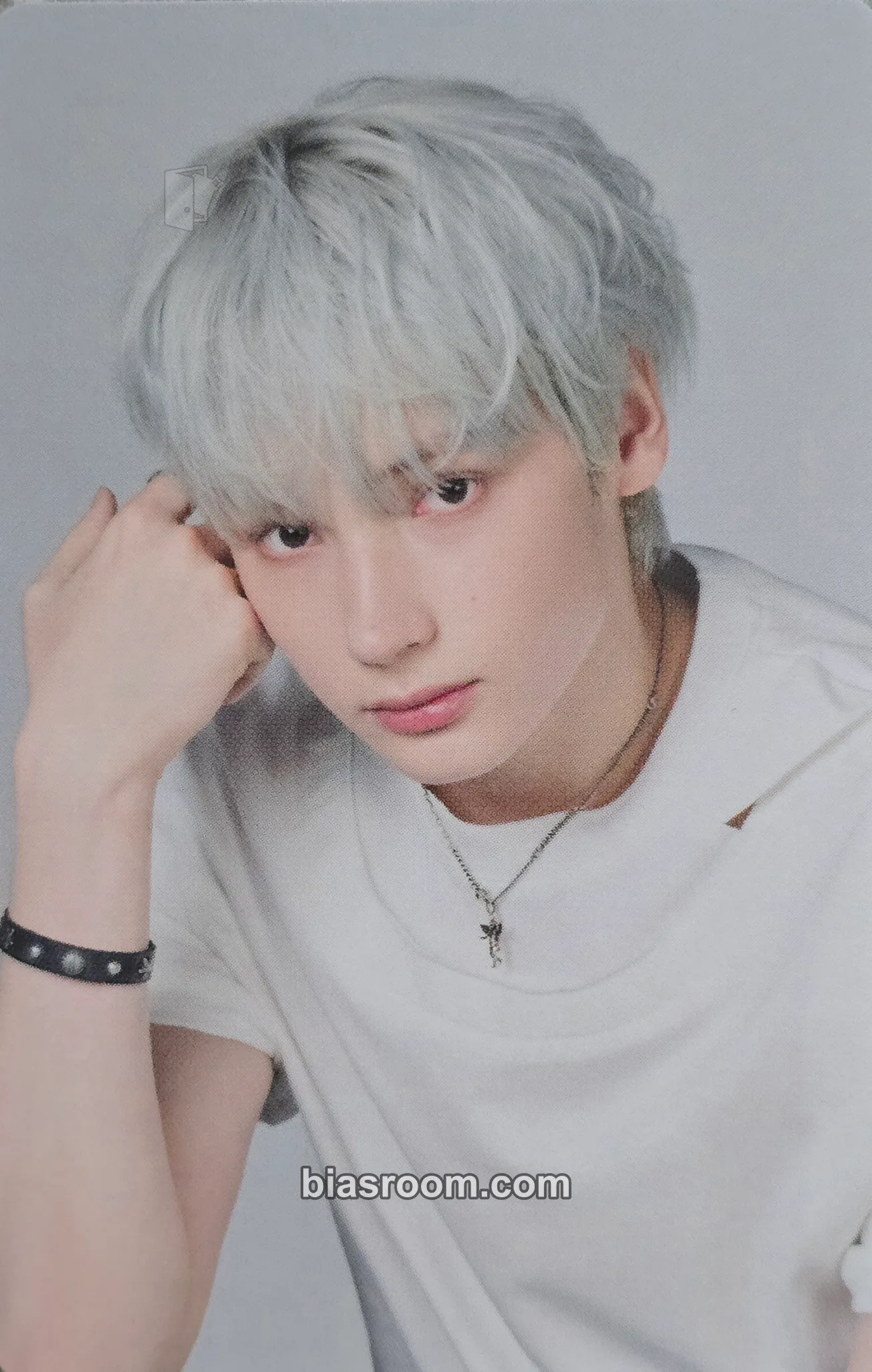 Huening Kai 2026 MOA Con Photocard - TOMORROW X TOGETHER - TOMORROW X TOGETHER K-pop photocard