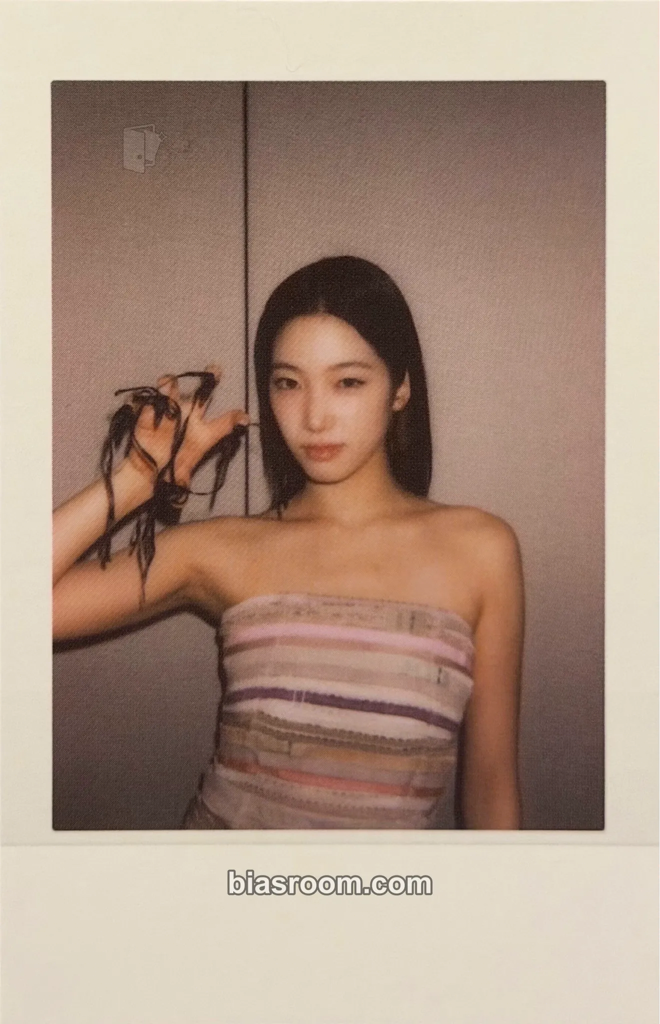 Kazuha PUREFLOW pt.1 Photocard - LE SSERAFIM - LE SSERAFIM K-pop photocard
