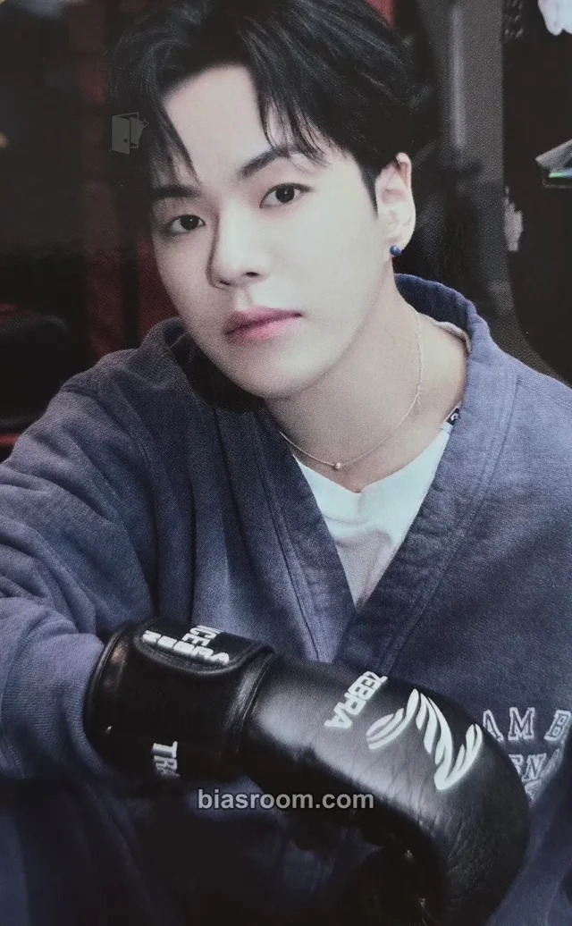 TREASURE - Yoon Jaehyuk - 3rd Anniversary Magazine Other photocard set