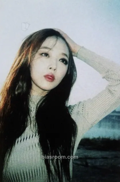 Sulli Red Light Photocard - f(x) - f(x) K-pop photocard