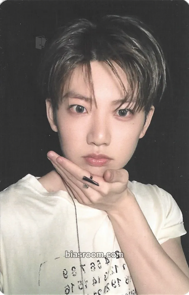 Junkyu Pleasure Photocard - TREASURE - TREASURE K-pop photocard