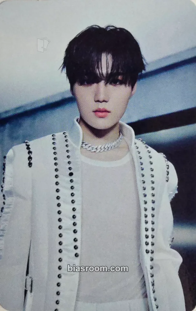 TREASURE - Doyoung - REBOOT Album gray version album photocard yg tag version concept photocard