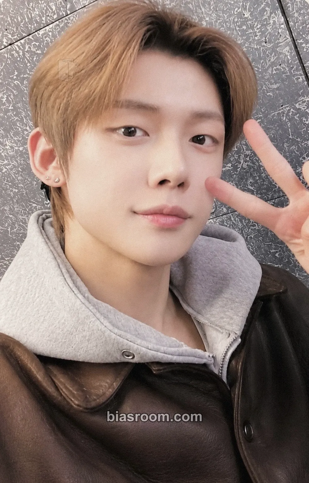 Yeonjun 2026 MOA Con Photocard - TOMORROW X TOGETHER - TOMORROW X TOGETHER K-pop photocard