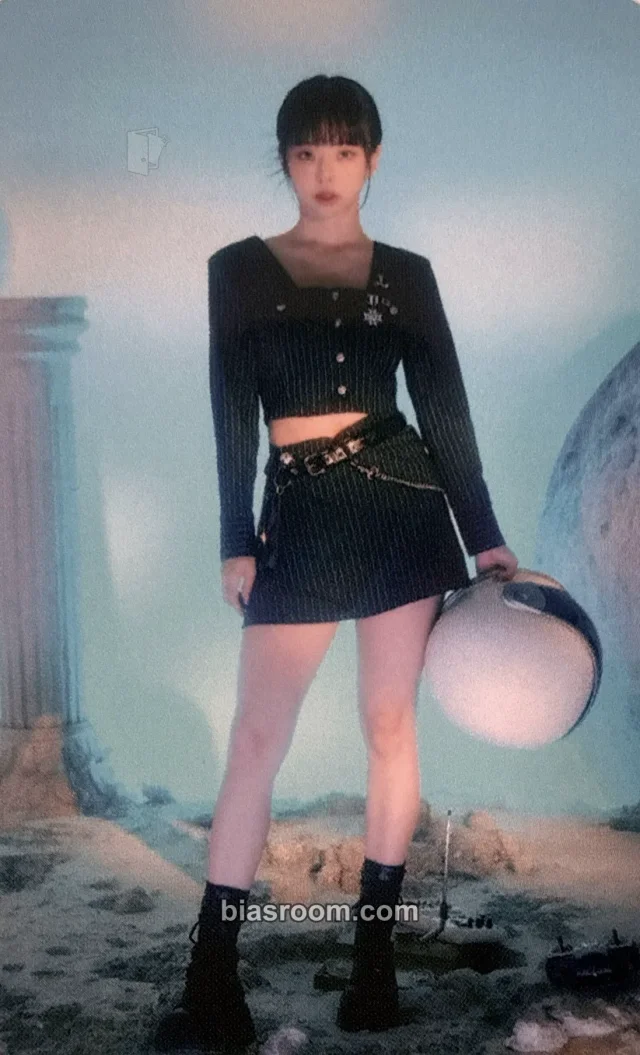 Loossemble - ViVi - Make a Voyage Event merch photocard trading card