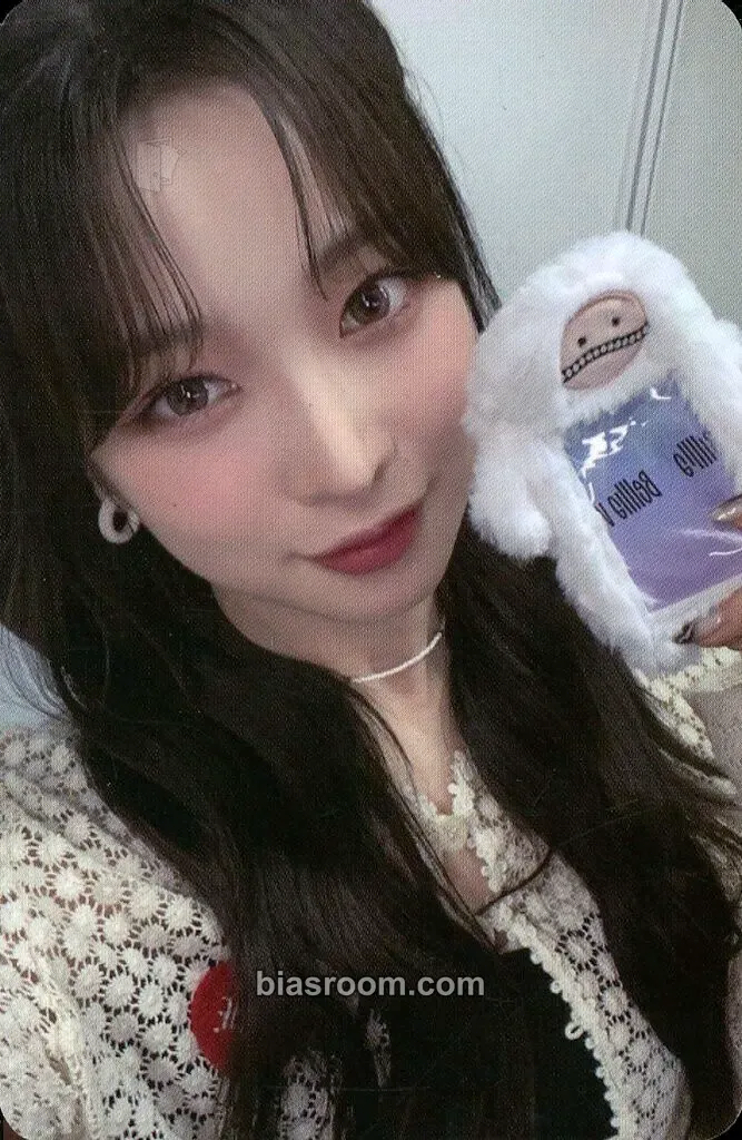 Haruna The Billage of Perception: Chapter Two Photocard - Billlie - Billlie K-pop photocard