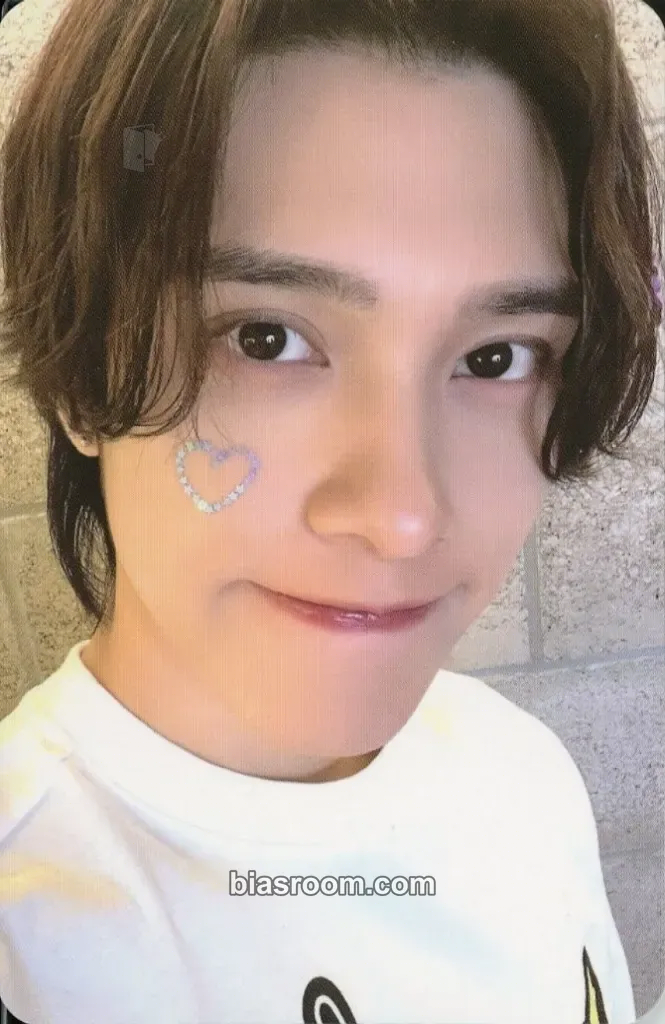 Hendery 2024 Season's Greetings Photocard - WayV - WayV K-pop photocard