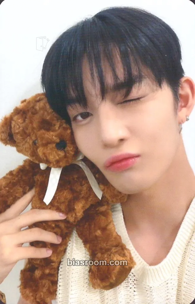 Jinyoung STILL YOUNG Photocard - Bae Jinyoung - Bae Jinyoung K-pop photocard
