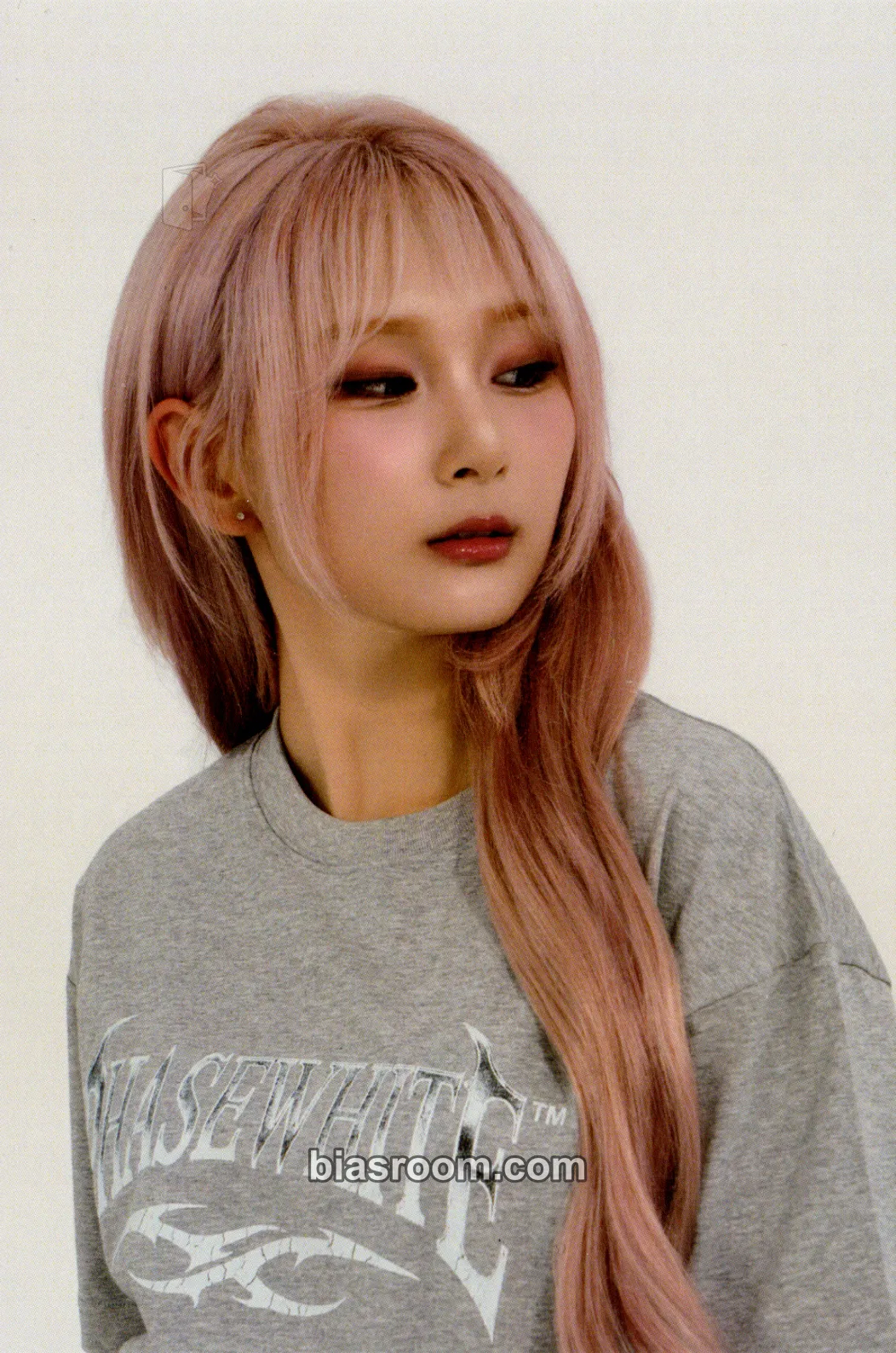 Chowon ICHILLIN' x PHASEWHITE Photocard - ICHILLIN’ - ICHILLIN’ K-pop photocard