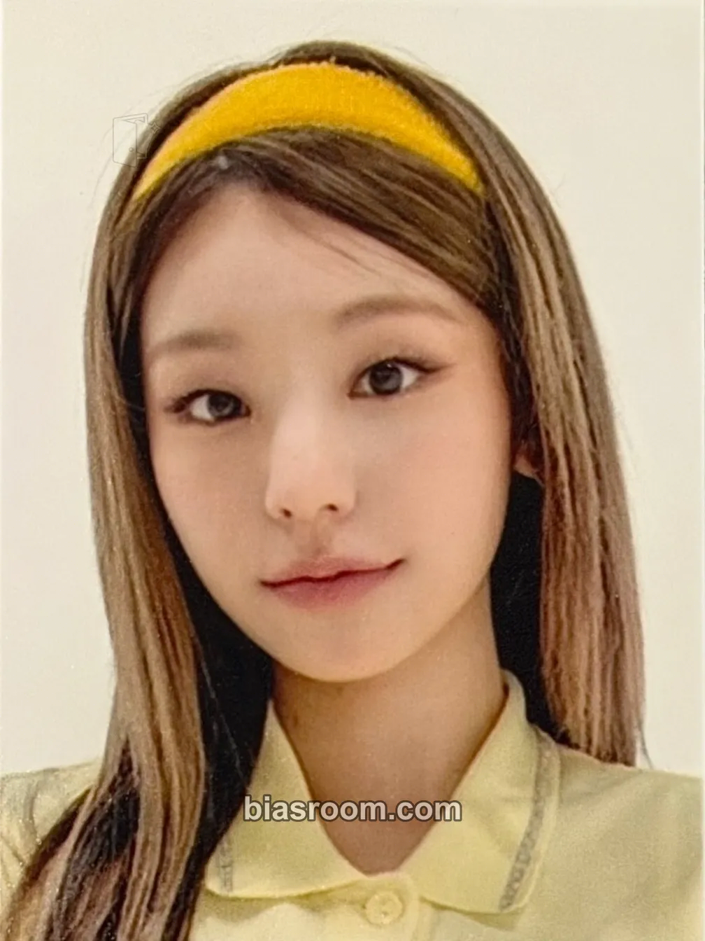 Yeji ITZY M Spotlight: In the School Photocard - ITZY - ITZY K-pop photocard