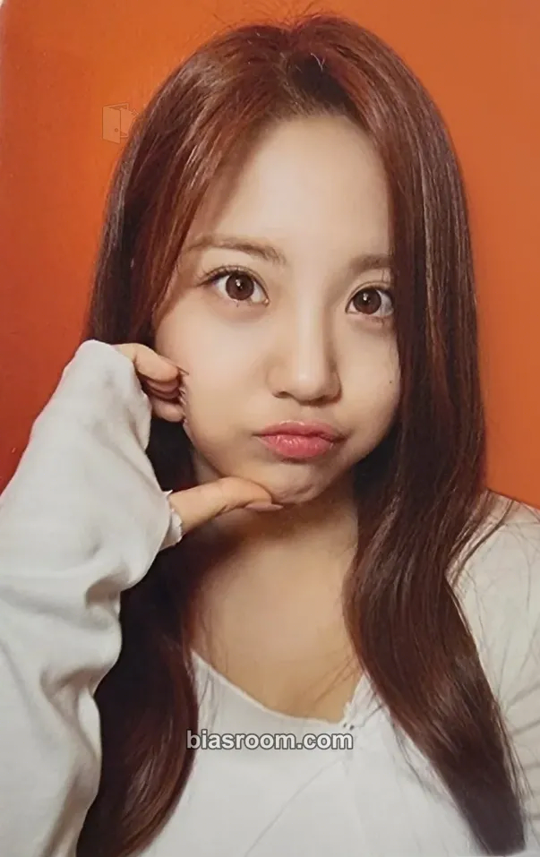Yuna DELIGHT Photocard - CSR - CSR K-pop photocard