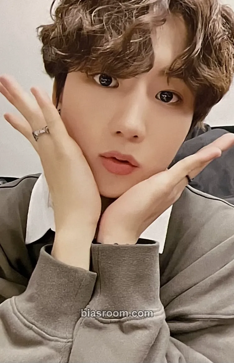 Geonu = NEUN Photocard - JustB - JustB K-pop photocard