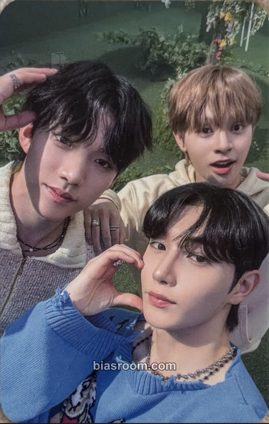 AR^C Photocard - ARrC - ARrC K-pop photocard