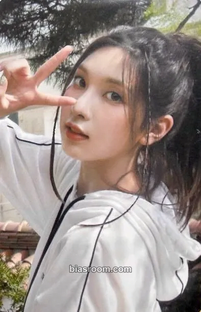 Bae NMIXX CHANGE UP : MIXX UNIVERSITY Photocard - NMIXX - NMIXX K-pop photocard