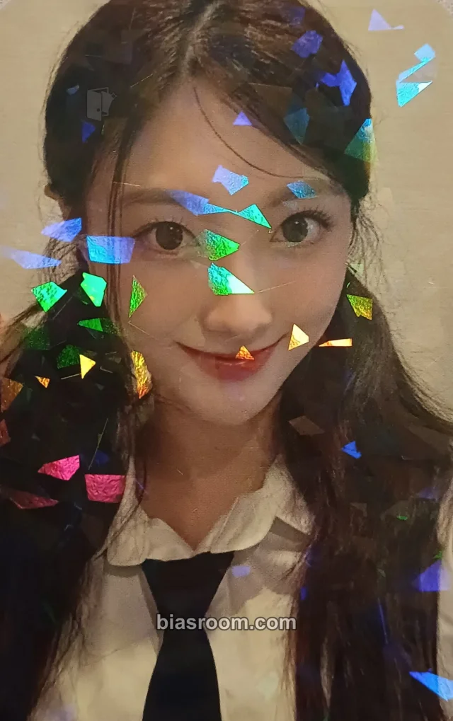 ILY:1 - Rona - New Chapter Album fclive trading card calendar version holographic (hologram)