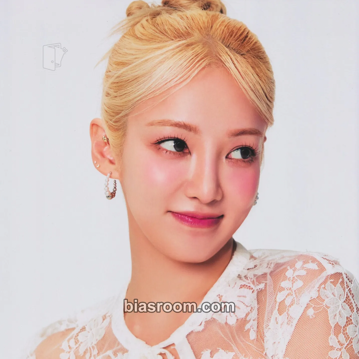 Hyoyeon SMTOWN LIVE 2025 Photocard - Girls' Generation - Girls' Generation K-pop photocard