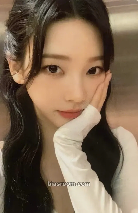 Karina Rich Man Photocard - aespa - aespa K-pop photocard