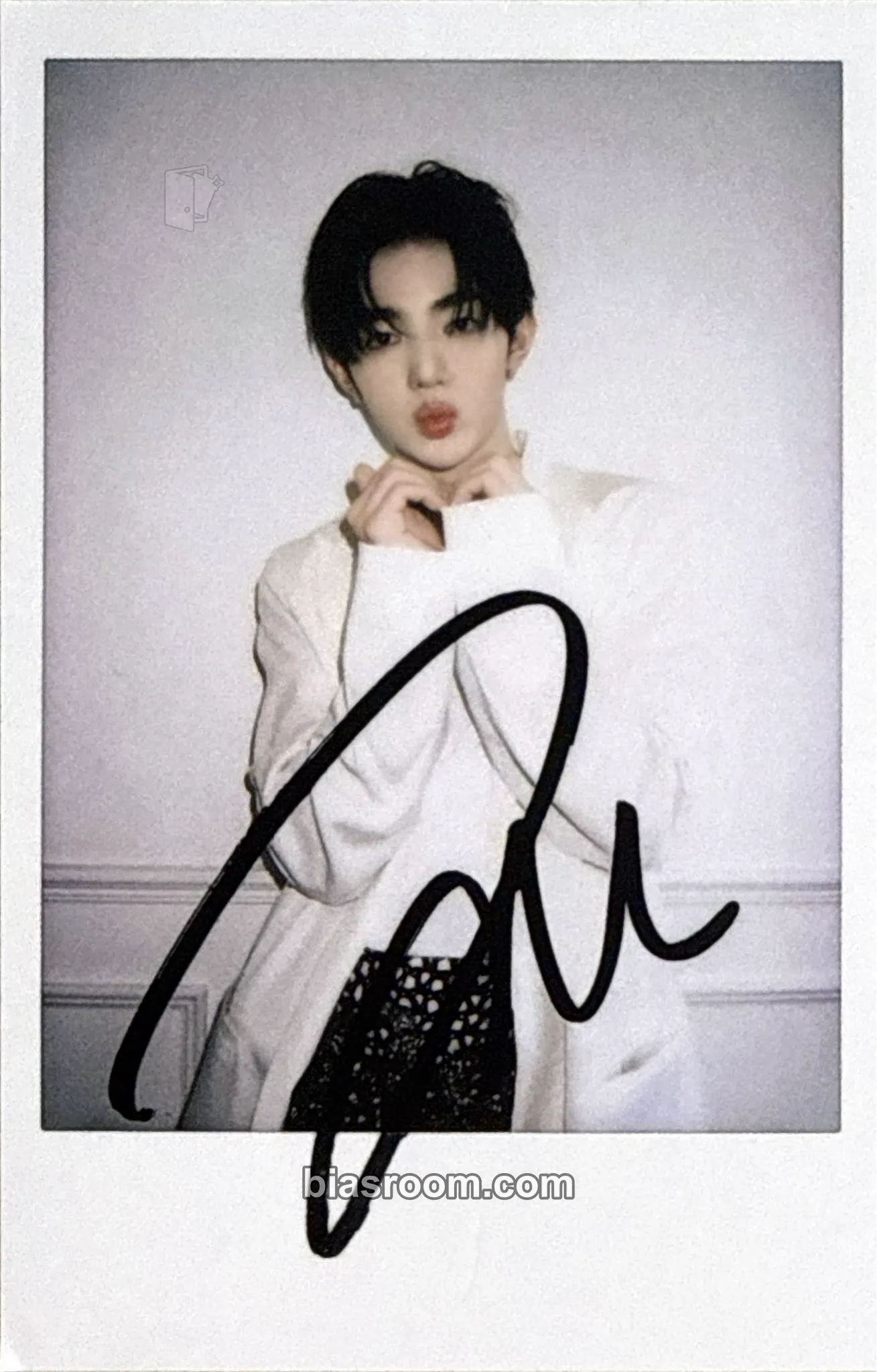 Hao Madame Figaro October 2024 Issue Photocard - ZEROBASEONE - ZEROBASEONE K-pop photocard