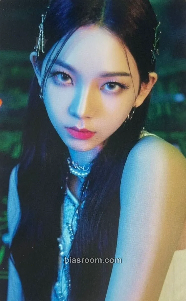 Karina 2022 JAPAN PREMIUM SHOWCASE SYNK Photocard - aespa - aespa K-pop photocard