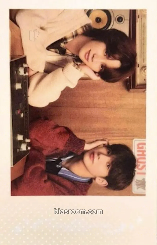 2024 Fanlive Present X Together Photocard - TOMORROW X TOGETHER - TOMORROW X TOGETHER K-pop photocard