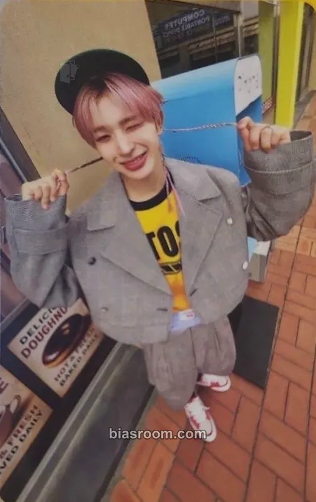 Tomoya NEXZ Live Tour 2025 "One Bite" Photocard - NEXZ - NEXZ K-pop photocard