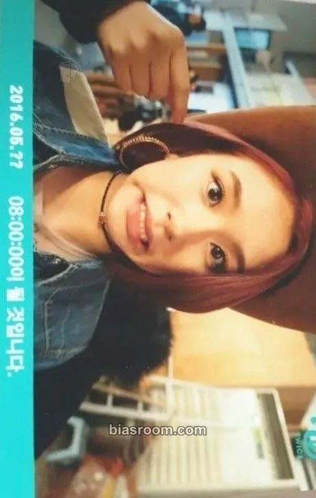 Chaeyoung PAGE TWO Photocard - TWICE - TWICE K-pop photocard
