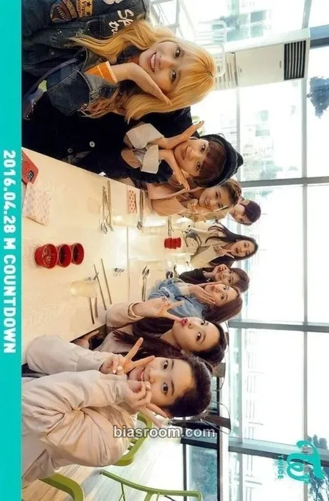 TWICE - PAGE TWO Album broadcast