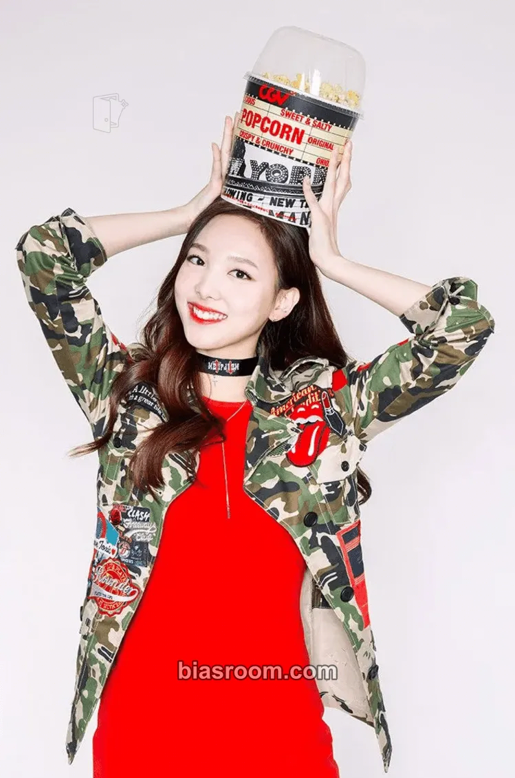 Nayeon The Story Begins Photocard - TWICE - TWICE K-pop photocard