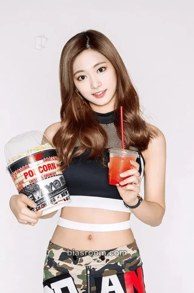 TWICE - Tzuyu - The Story Begins Album broadcast cgv postcard