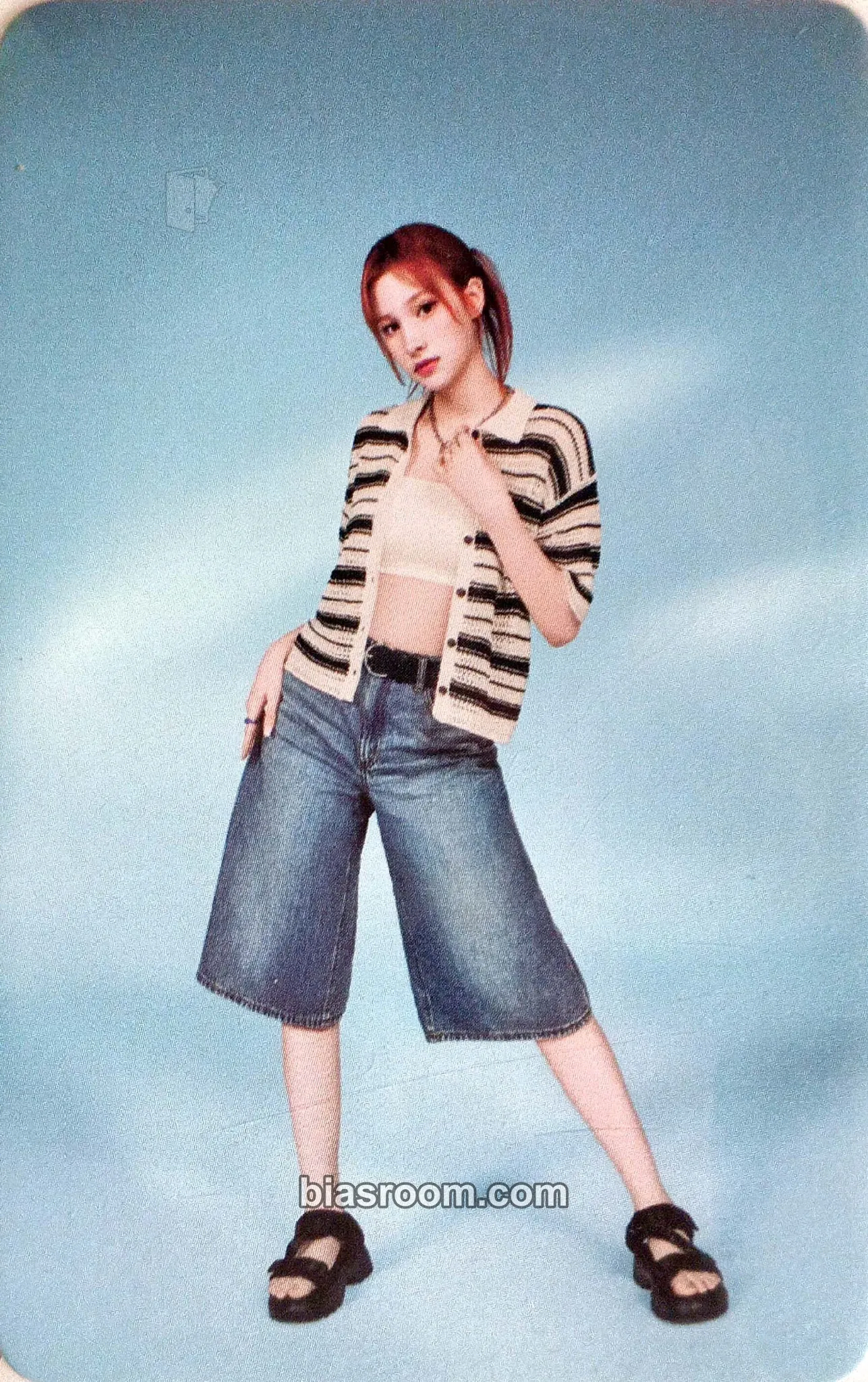 Huening Bahiyyih KEP1ER X GU Photocard - Kep1er - Kep1er K-pop photocard